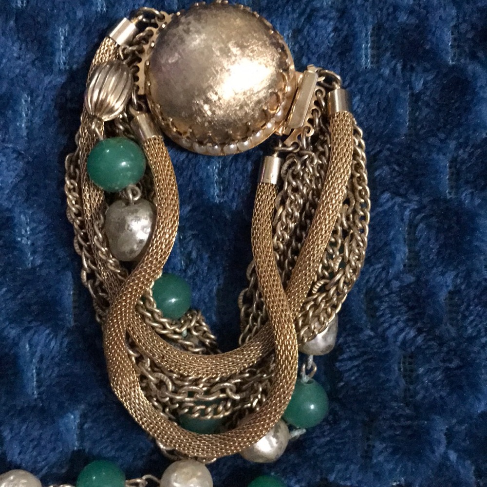 Exquisite Vintage Necklace and Bracelet